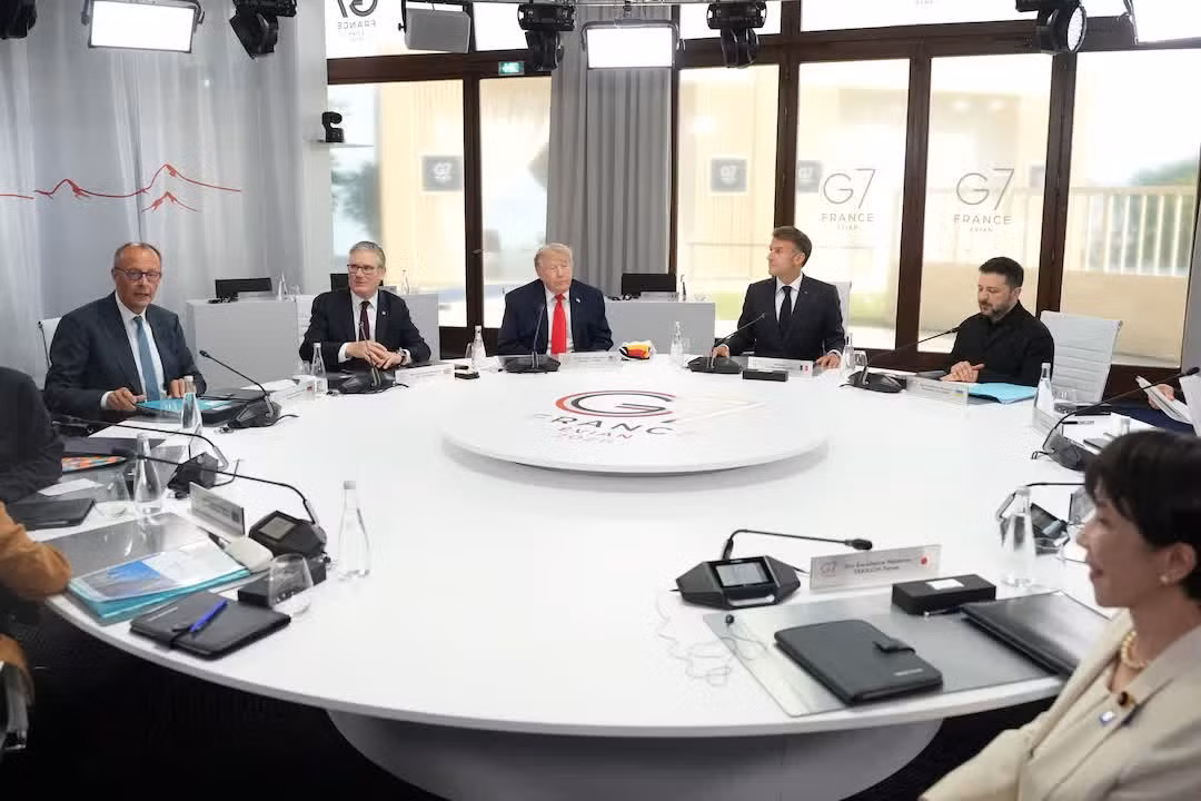 5lhp556rpzje3cnhcdjxu7dbam.jpg