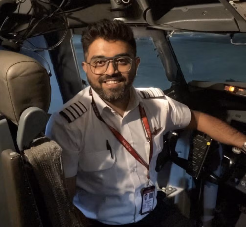 01int-flydubai-pilot-wkvm-jumbo.jpg