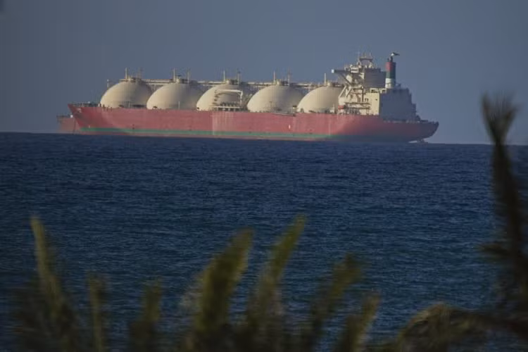 strait-of-hormuz-gty-bh-260408-1775676446228-hpmain.jpg